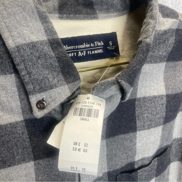 Abercrombie & Fitch Camping Hiking Soft AF Checkered Flannel Button Down Shirt - Picture 2 of 5